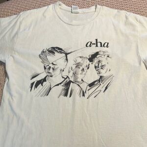 Gildan White Short Sleeve Tee